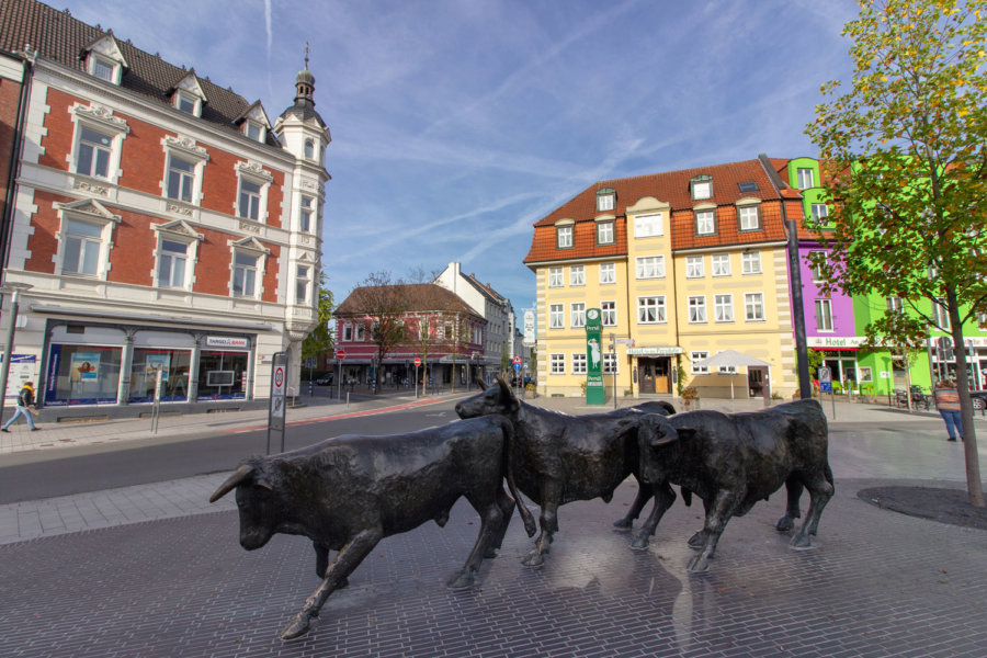 Platz an der Persiluhr mit dem Ochsenzug in Lünen